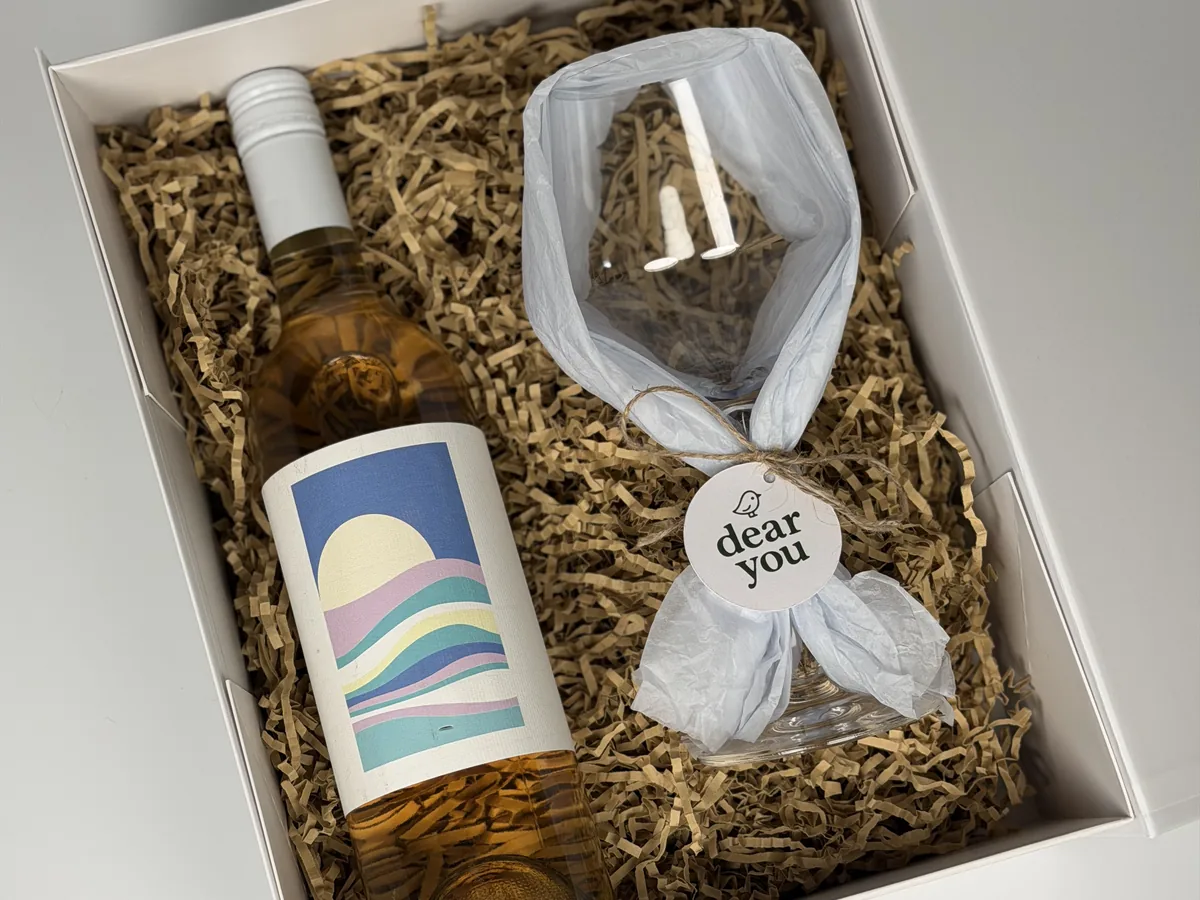 Gift box from Georgia N.'s order — Thank you box · Miami